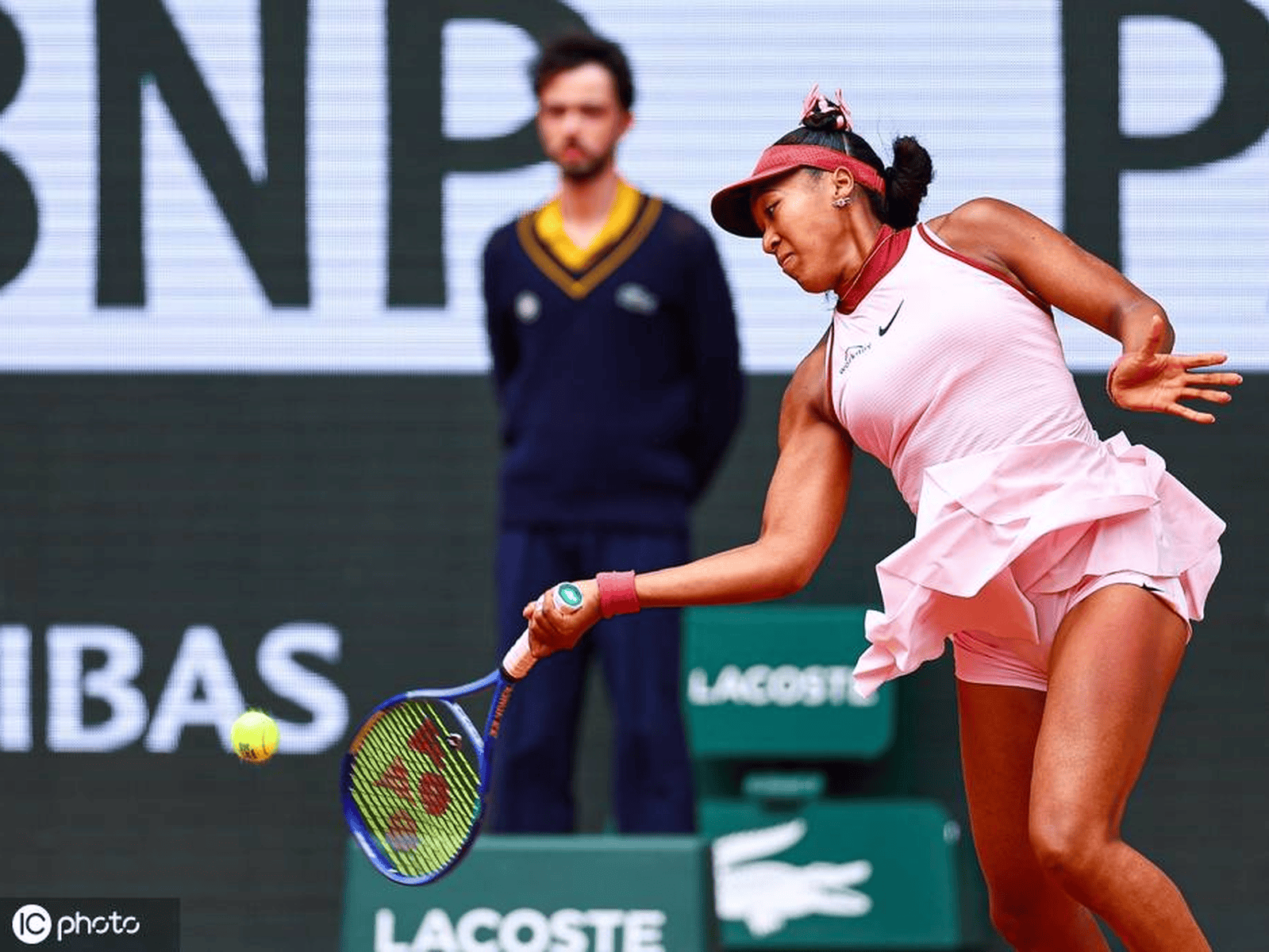  大坂直美回归赛场，回归赛场首场状态亮眼，中国队观众沸腾！